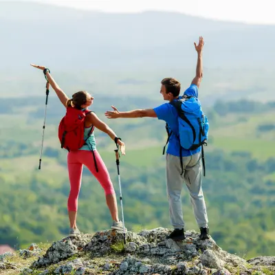 Who Needs a Financial Advisor in Dubai (400 x 400 px)-2